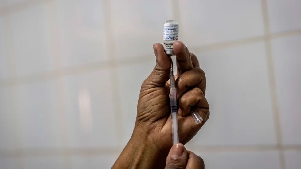 Kubanska barn kommer att få ett av de två inhemska vaccinen mot covid-19. Arkivbild.
