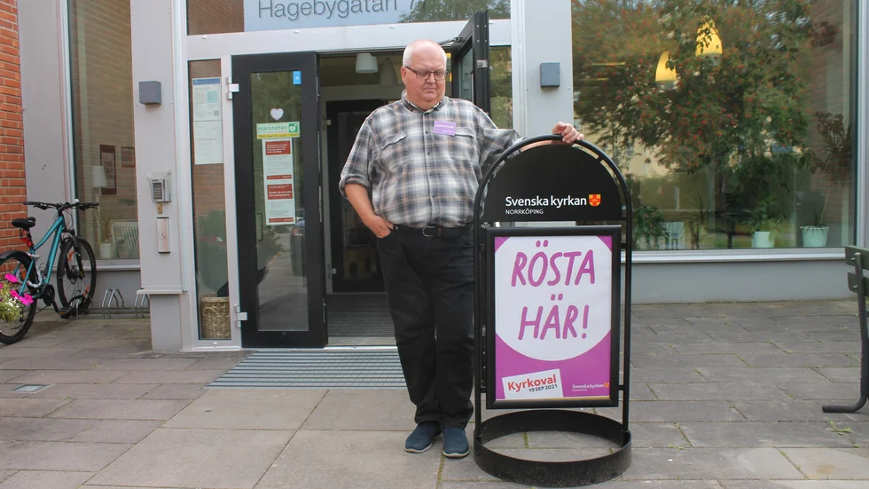 Förtidsröstningen i kyrkovalet är i gång. Peter Knuthammar är valfunktionär vid S:t Johannes församlingsexpedition. 