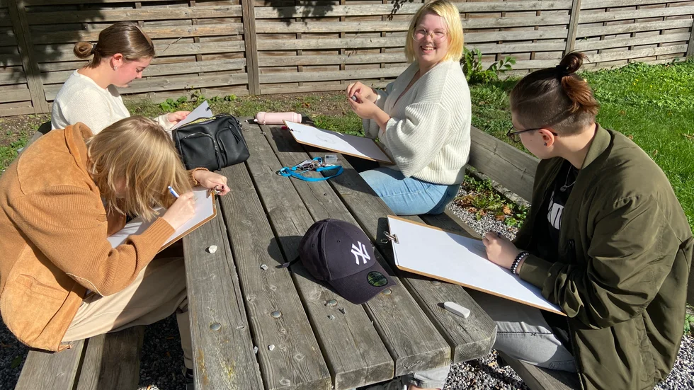 "Jag tänker att det är min plikt som medlem att rösta", säger Lina Björk. 16.