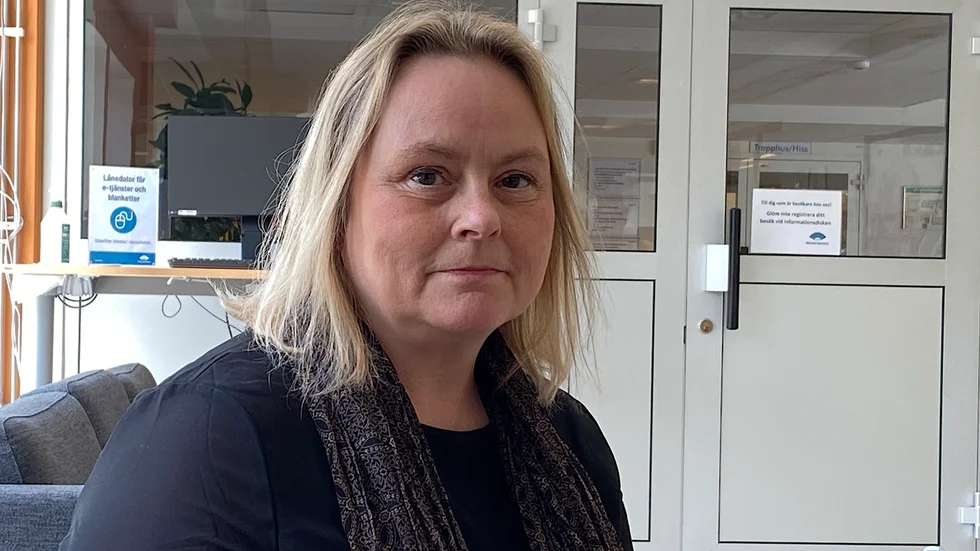 Pernilla Thunander, socialdirektör i Motala kommun, förklarar hur det kommer sig att kommunen skickar tillbaka 98 procent av statsbidrag för kompetensutveckling till staten.