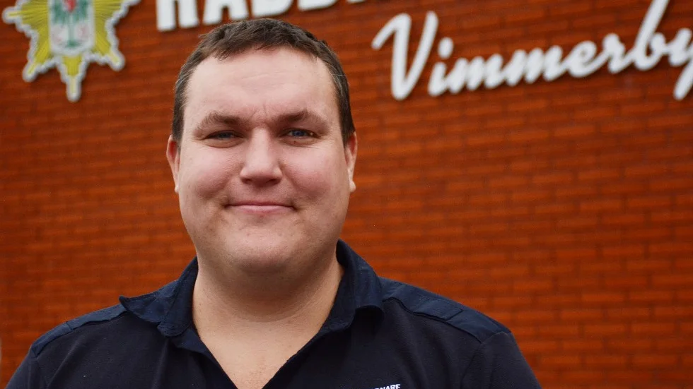 "Generellt är man bättre förberedd på landsbygden där man är van vid att strömmen försvinner ibland", säger kommunens säkerhetssamordnare Håkan Westerback.