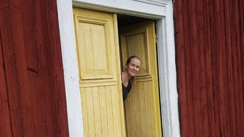 Erika Bergqvist hittade 1700-talshuset på internet efter att hennes föräldrar köpt en gård i Kisa, och tänkte att "det ska jag ha!".