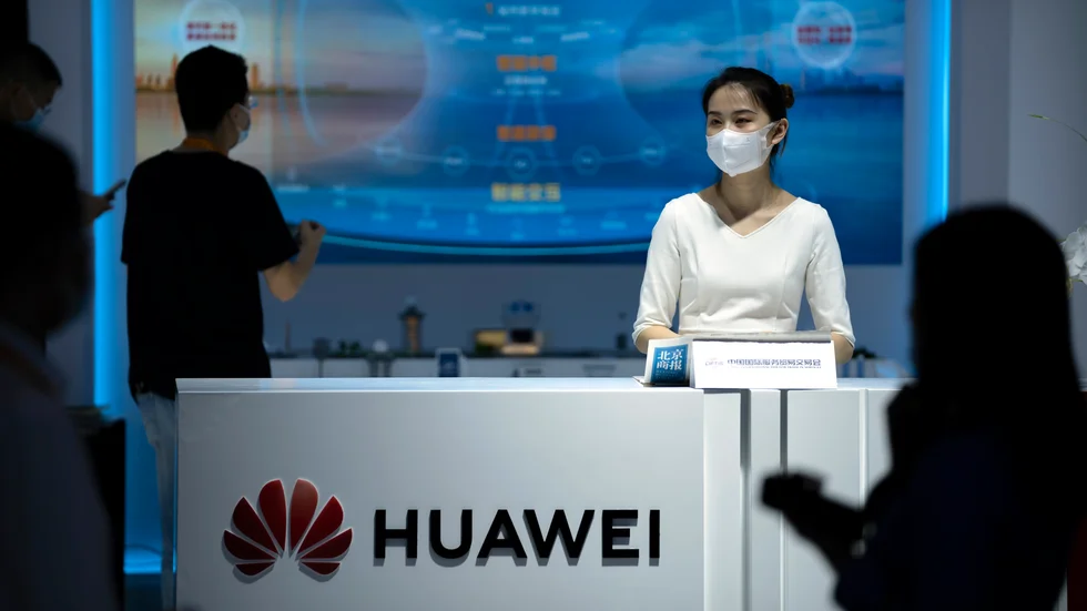 Huawei varnar nu för minskade intäkter. Arkivbild.