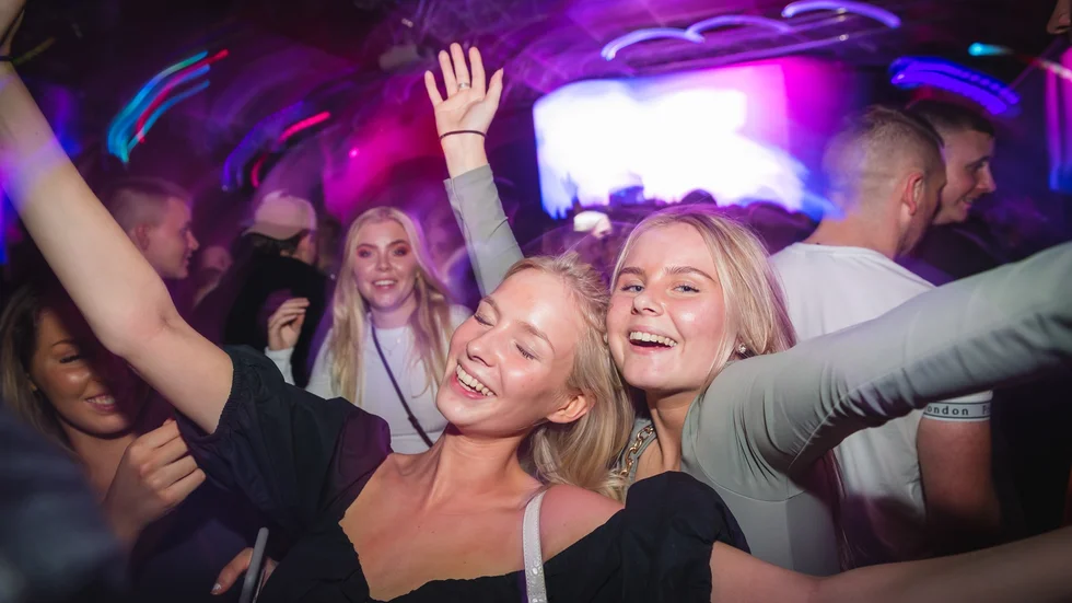 Cornelia & Linnea