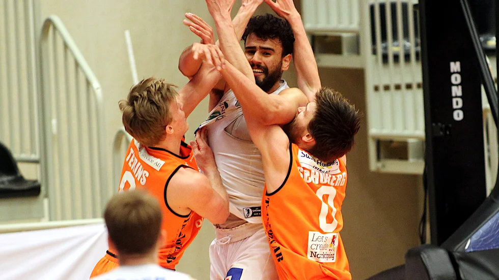 Felix Terins och Tim Schüberg kan lämna Nässjö med en 3-0-seger i semifinalserien mot Nässjö - men då krävs det en gedigen insats i den svårspelade Sporthallen.