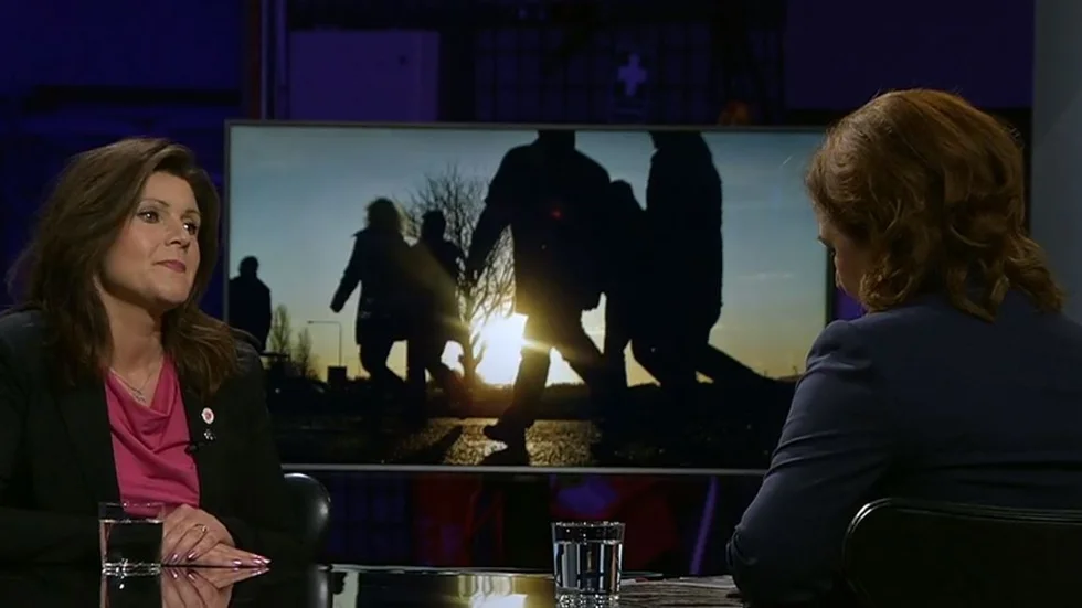 Eva Nordmark och Anna Hedenmo i Agendastudion.
