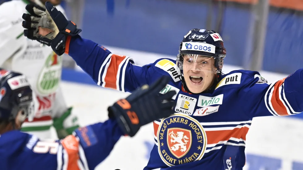 Pontus Holmbergs succé i slutspelet kan göra att han både får fira SM-guld och spela VM. Arkivbild.