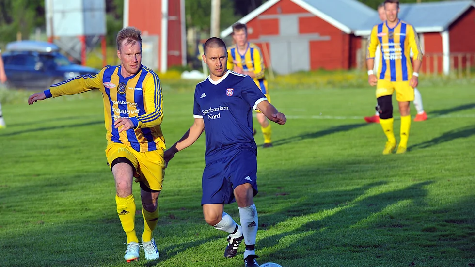 Daniel Mäki, spelande tränare i Ohtana/Pajala FF.