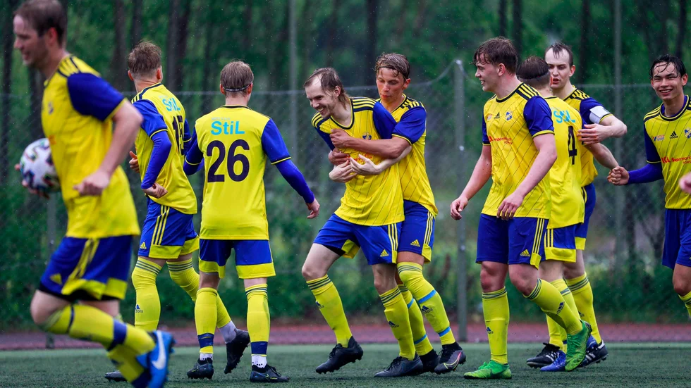 Lira BK kan få en plats i division 2. Laget är näst på tur om Sund IF tackar nej.
