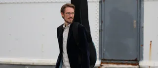 Från Allsångsscenen till trädgårdslandet – Erik Ronström tillbaka på gotländsk mark 