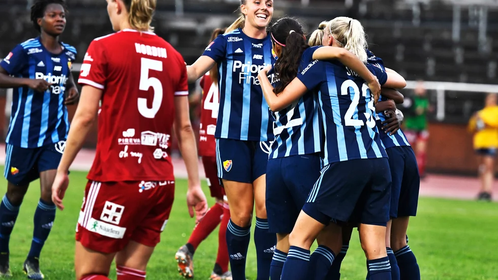 Piteå föll i den viktiga bortamatchen mot Djurgården. Nu klättrar Stockholmslaget upp på 14 poäng, medan Piteå står kvar på 10.