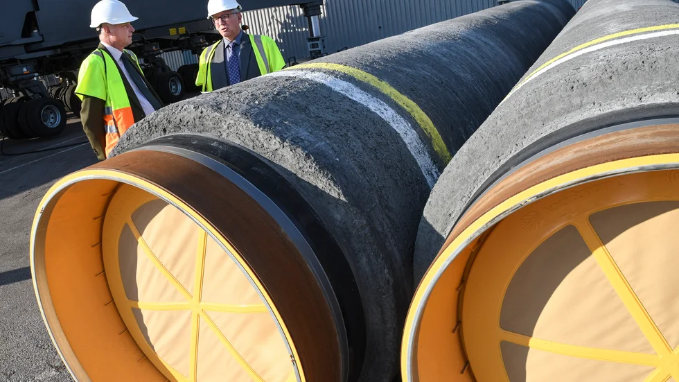 Hösten 2017 anlände de första rören för Nordstream 2 till hamnen i Karlshamn.