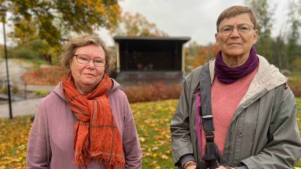 Britt-Marie Johansson och Johanna Westman har startat en namninsamling mot det förslag som finns att bygga bostäder runt Holmbergsparken i Torshälla.
