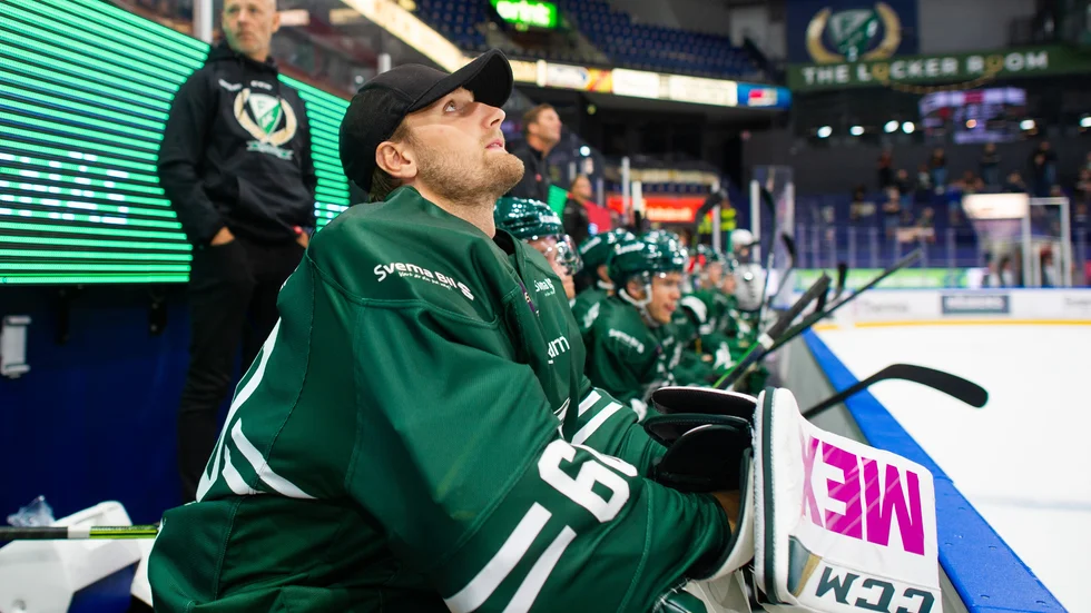 Jesper Eliasson tillhör SHL-klubben Färjestad men kommer nu även att kunna spela matcher med Almtuna.