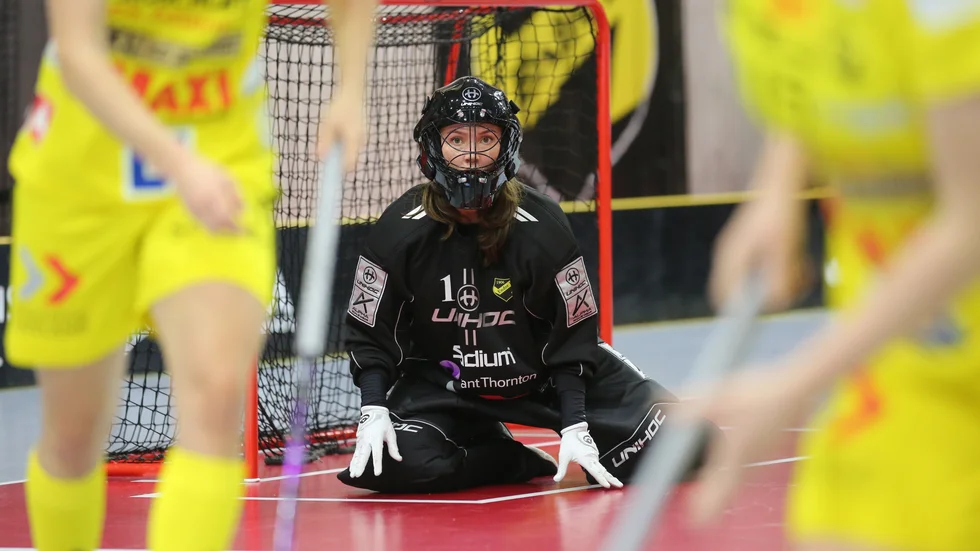 Frida Görtz tvingas att lämna återbud till landslaget VM-genrep på grund av en revbensskada.