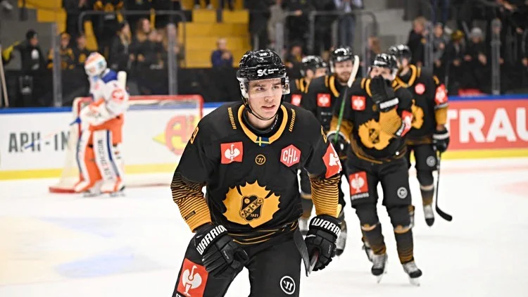 Albin Sundsvik sköt det matchavgörande 2–1-målet i slutet på den första perioden, sju sekunder efter att Tappara kvitterat till 1–1.