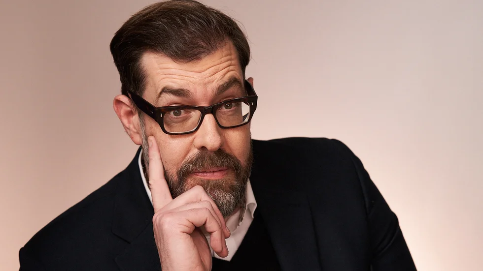  ”Torsdagsmordklubben”, skriven av Richard Osman, ges ut av Albert Bonniers förlag.