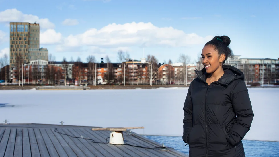 Nadja Holm tog paus från de intensiva låtskrivarpassen och vilar upp sig hemma i Piteå just nu. "Jag vill tacka alla som stöttat mig. Det är så skönt att komma hem och se att alla är så glada och välkomnande. Den glädje jag ser gör mig så varm. Tack vare allas röster kan jag jobba med det här på heltid".
