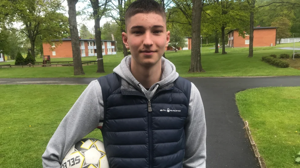 Roberto Vranjes, 16-åringen från Charlottenborg, har lämnat Motala AIF och är just nu i Rom för träning med storklubben AS Roma. Tester återstår innan något kan bli klart för Maifaren.