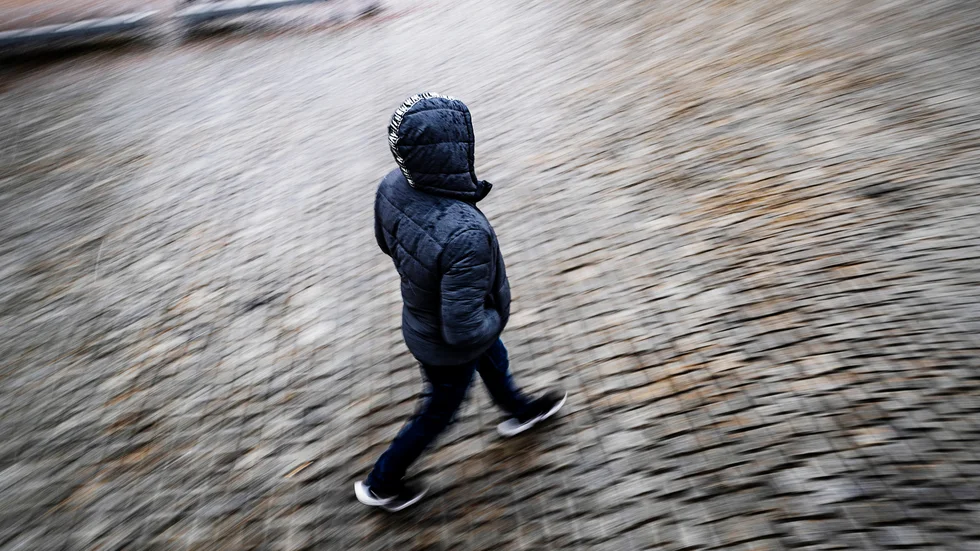 Många afghanska ungdomar lever som papperslösa i Sverige.
