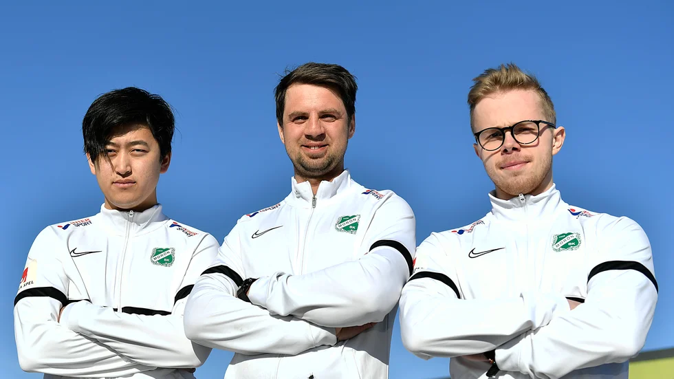 Johan Holmqvist, Patrik Nilsson och Viktor Jonsson utgör Moröns tränartrio under kommande säsongen i elitettan.
