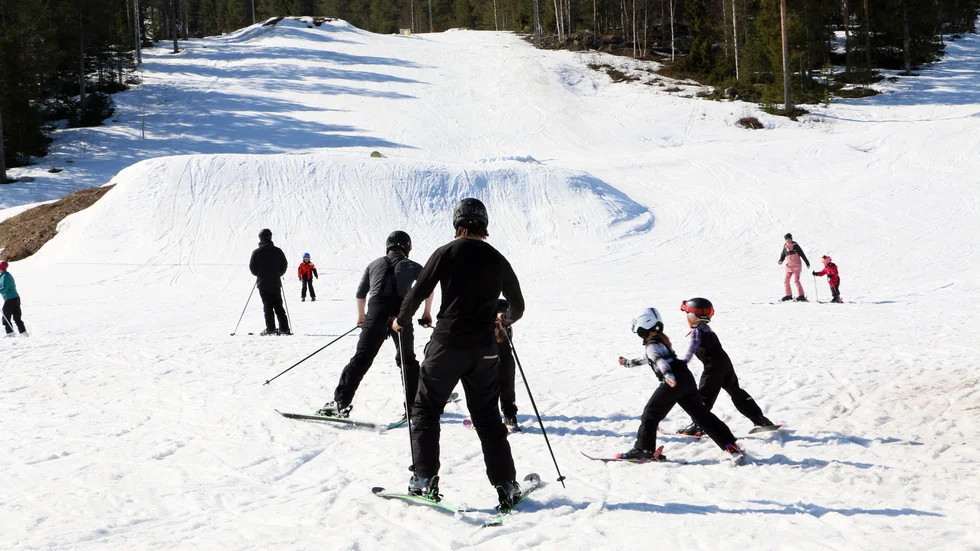 Till helgen är det dags för slalom på Vallsberget igen. Lindbäcksstadion öppnar familjebacken nu på lördag. (Arkivbild)