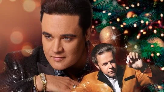 Henrik ”Elvis” Åberg åker på julturné och har med sig pianisten Jerry ”Lee” Carlson. Pressbild.