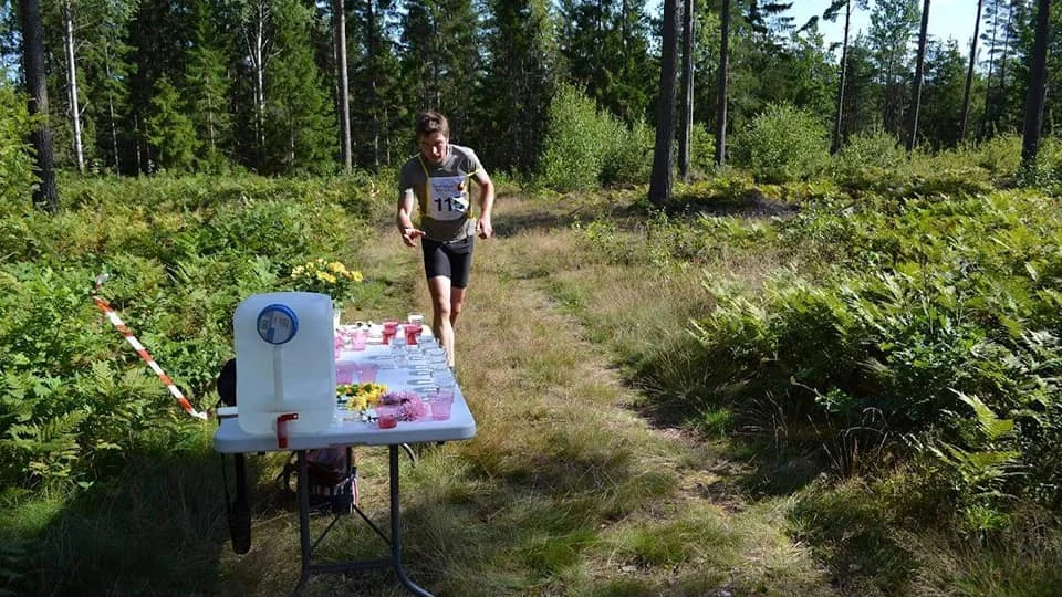 David Kasselstrand vann Kyrkloppet i Helgenäs när han sprang i mål först av alla efter tolv kilometer.