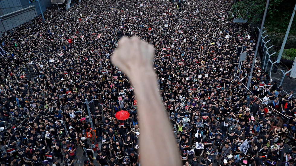 Bilden är tagen från en demonstration som arrangerades av Civil Human Rights Front i Hongkong 2019. Nu upplöses gruppen.