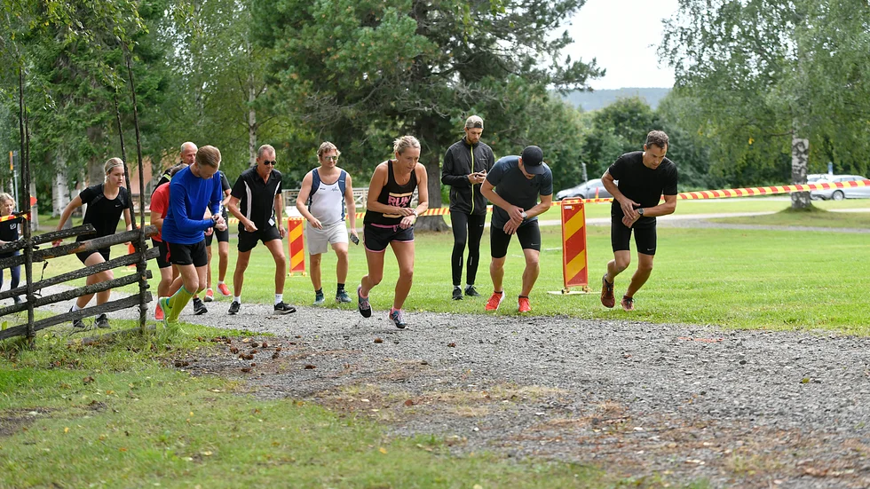 16.30 gick första starten på höstpremiären av Broarna runt och snabbast i premiärloppet var Magnus Marklund, längst till höger i bild.