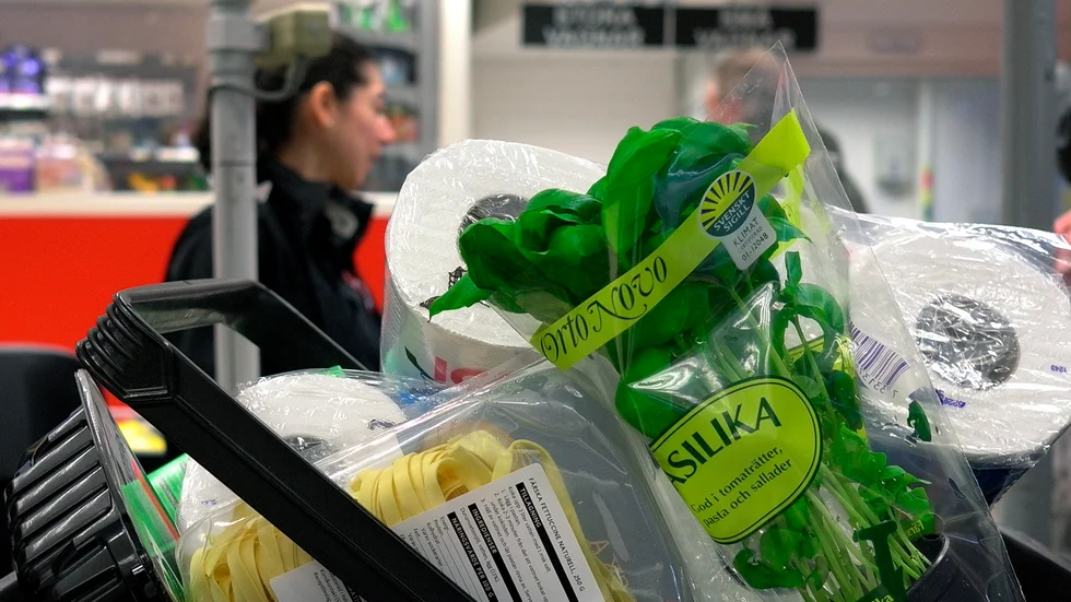"Glöm inte leendet mot kassörskan på Coop."