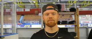 Nyförvärvet skadad efter en kvarts träning: "Han spelar inte idag, men de två andra förvärven spelar"