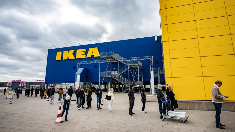 Ikea säger att högre råvarupriser och fraktproblem kommer leda till högre priser. Arkivbild.