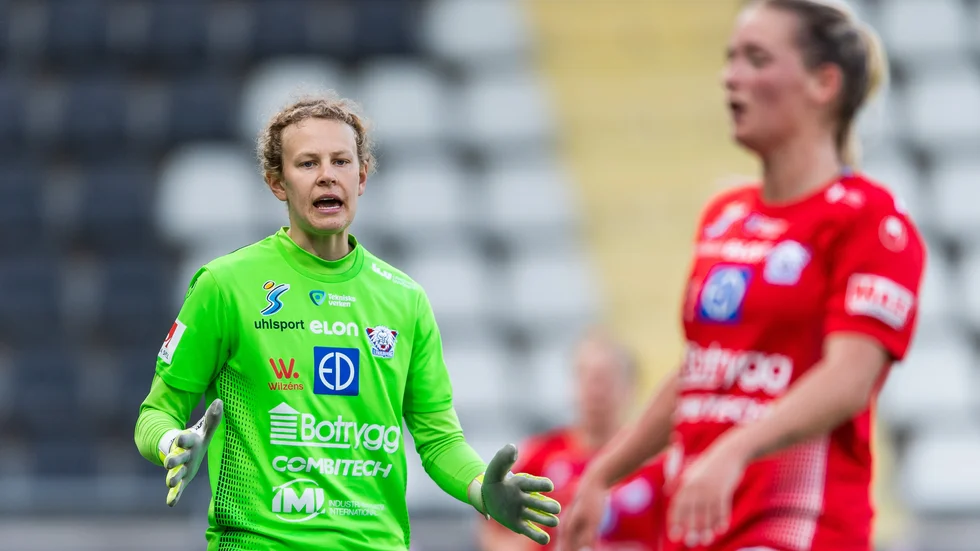 Cajsa Andersson blir kvar i LFC.