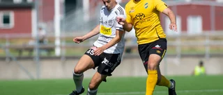 Division 4: Övertidsmål och rött kort i stekheta toppmötet