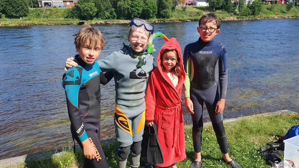Från vänster Hjalmar Åström, Elton Lindkvist, Vera Åström och Valter Åström.