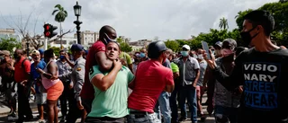 Tusentals kubaner i protest mot regeringen
