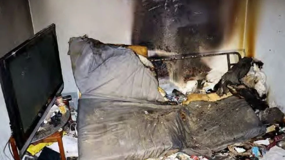 Den 70-årige mannen orsakade en brand i sin egen lägenhet. (Bilden är hämtad från förundersökningen.) 