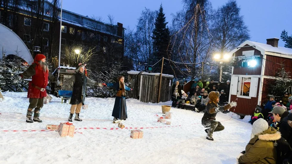 2017 års julkalender i stadsparken.
