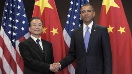 Kinas Wen Jiabao i handslag med Barack Obama. Hans Söderberg replikerar på Lars Lundströms kritik.