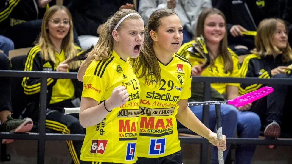 Ellen Bäckstedt gjorde även hon mål för Endres räkning.