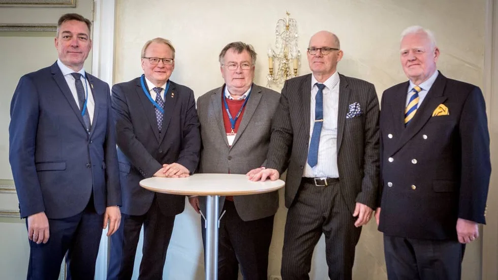 Norges försvarsminister Frank Bakke-Jensen. Sveriges försvarsminister Peter Hultqvist, Danmarks försvarsminister Claus Hjort Frederiksen, Finlands försvardepartements kanslichef  Jukka Juusti och Arnór Sigurjónsson från det isländska utrikesministeriet.