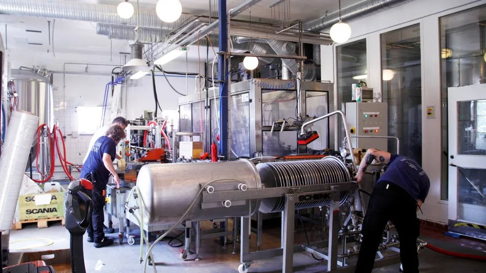Under ölets dag öppnar många bryggerier för att visa upp bryggarna.