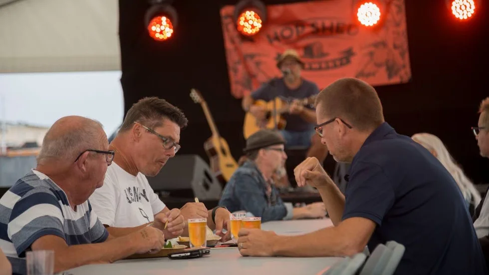 Bilder från 2018 års ölfestival på gamla flygplatsen i Visby. Arrangör var Hop Shed Brewery.