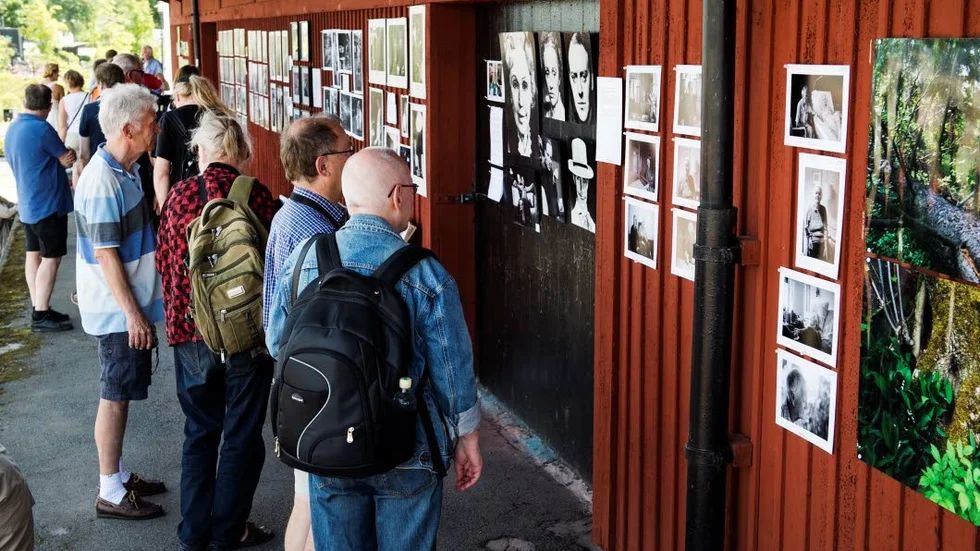 Tioårsjubilar. Gnesta-Planket visar fotografi för allmänheten på lördag.