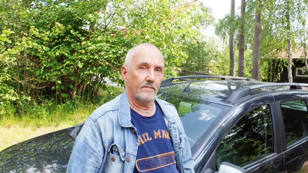 Kjell Rännar anser inte att han ska behöva betala för restskulden för bilköpet.