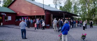 Dans bort i Broby på tisdagsnatten