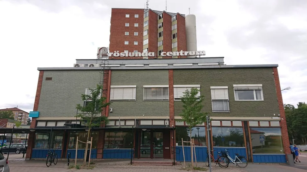 Det polska körkort som Fröslundabon visade upp såg märkligt ut tyckte polisen. Nu har mannen åtalats för brukande av falsk urkund, ett brott som kan ge två års fängelse.