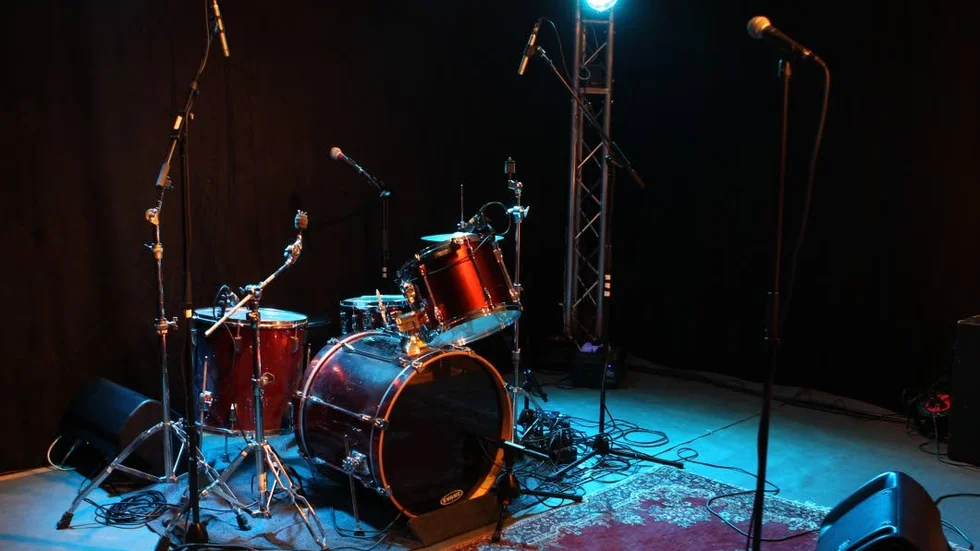 Scenen på Fenix  Ungkulturhus.