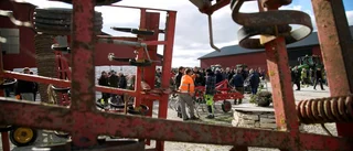 BILDER: Gubbfest på maskinauktion i När
